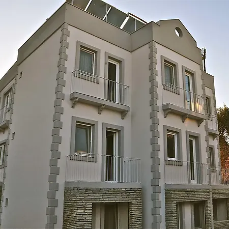 Отель Zena Bodrum 2*