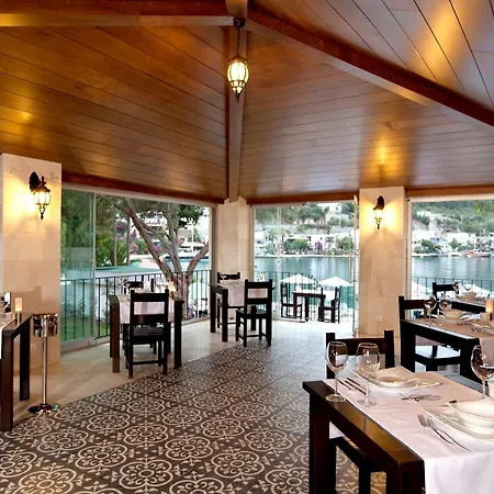 Отель Zena Bodrum 2*