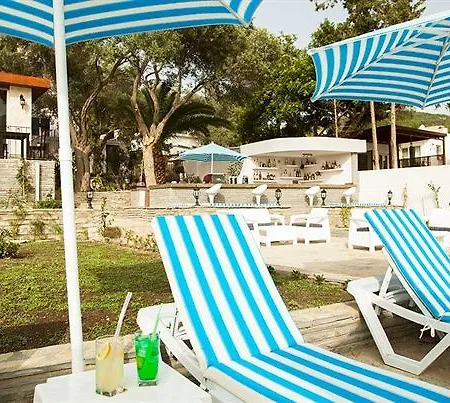 Отель Zena Bodrum 2*